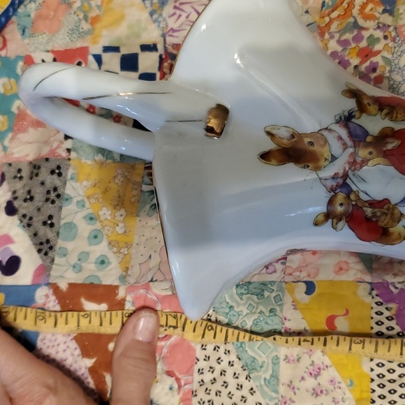 2002 ceramic Easter  basket with Mrs Rabbit - Picture 7 of 10